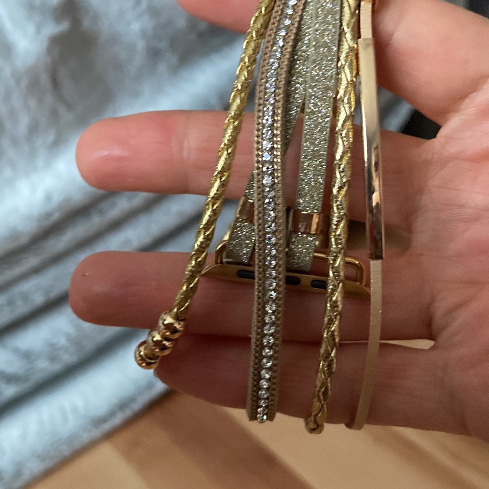 Band for Apple Watch new 40mm - Picture 2 of 2